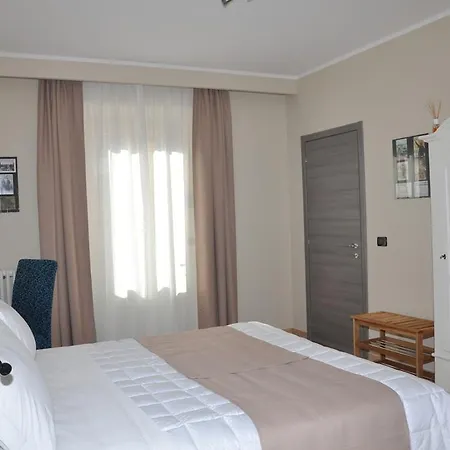 Gia Sera Bb Venaria 3* ヴェナリア・レアーレ